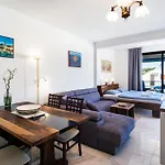1 Bedroom Lovely In * Sutivan