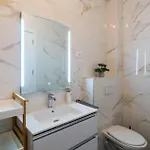 Apartment 1 Bedroom Lovely In *