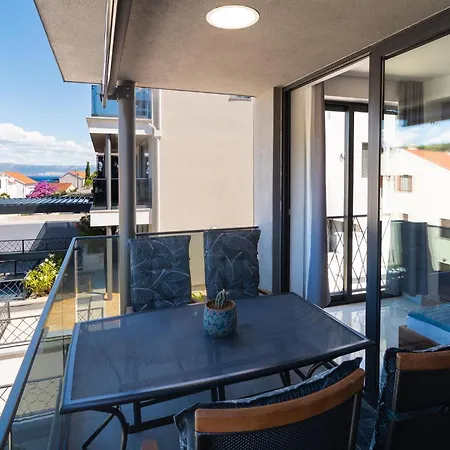 Gorgeous Apartment In Sutivan With House Sea View